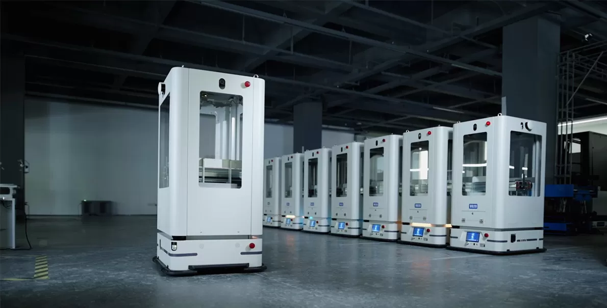 Mobile Robots Assist Magnates in Panel Industry to Respond to the Needs of Industry Rapidly and to Build Smart Factories